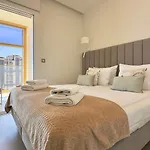 Intempo Residence By Leo Apartments